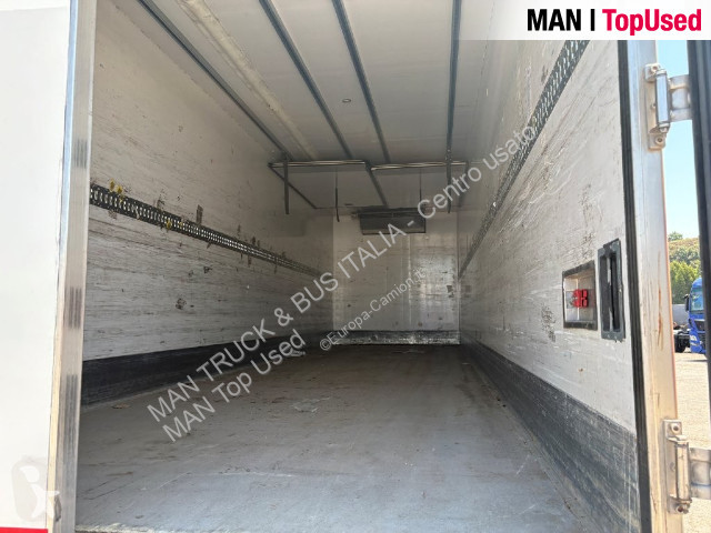 Vrachtwagen Iveco A260SY