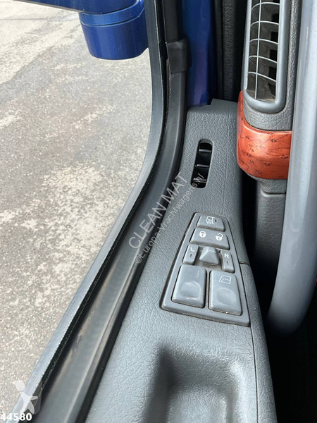 Camión Volvo 520 8x4 Euro 5 Hiab 24 Tonmeter...