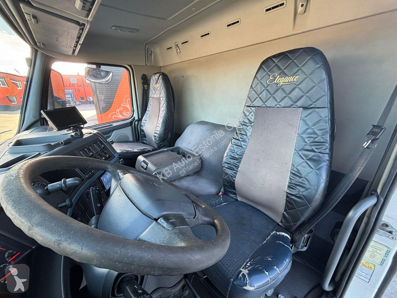 Camion Volvo FM 300 6x6 FOR SALE AS CHASSIS /...