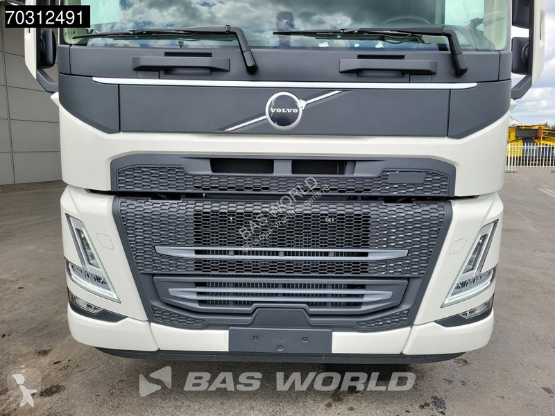 Camion Volvo 8X4 COMING SOON! NEW Palfinger...