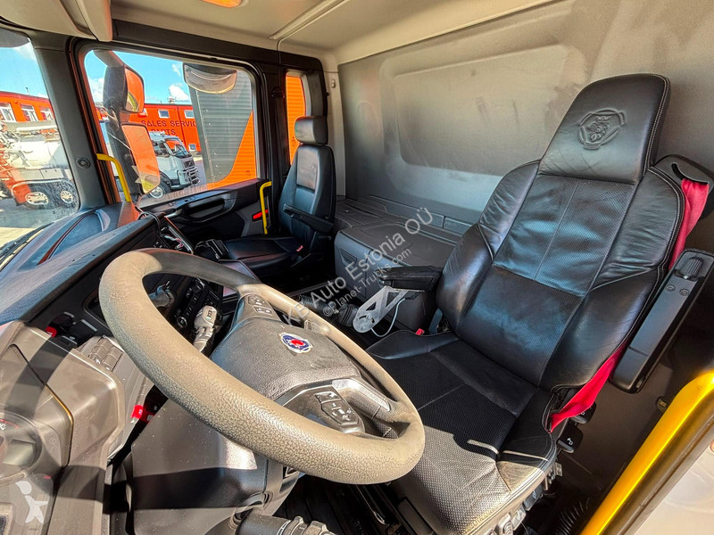Vrachtwagen Scania R 580 8x4 RETARDER / BOX...