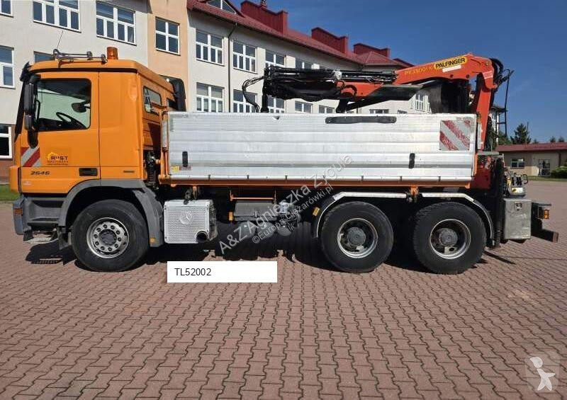 Vrachtwagen Mercedes PK13001-K