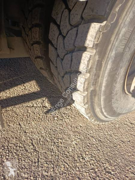 Kamion Mercedes 2533