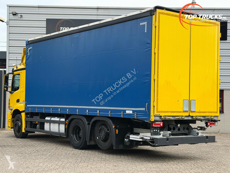 Camión Mercedes 2543 6x2 Retarder - Curtainside...