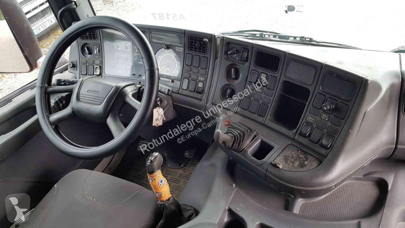 Camión Scania 94300