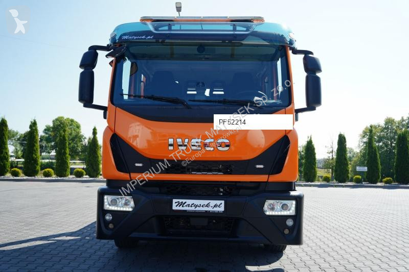 Camión Iveco EUROCARGO / LAWETA HYDRAULICZNA /...