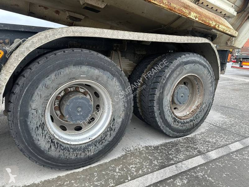 Iveco 450 truck