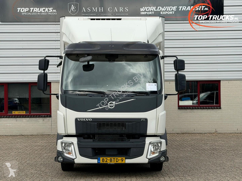 Teherautó Volvo 12210 Refrigerated/Freezer -...
