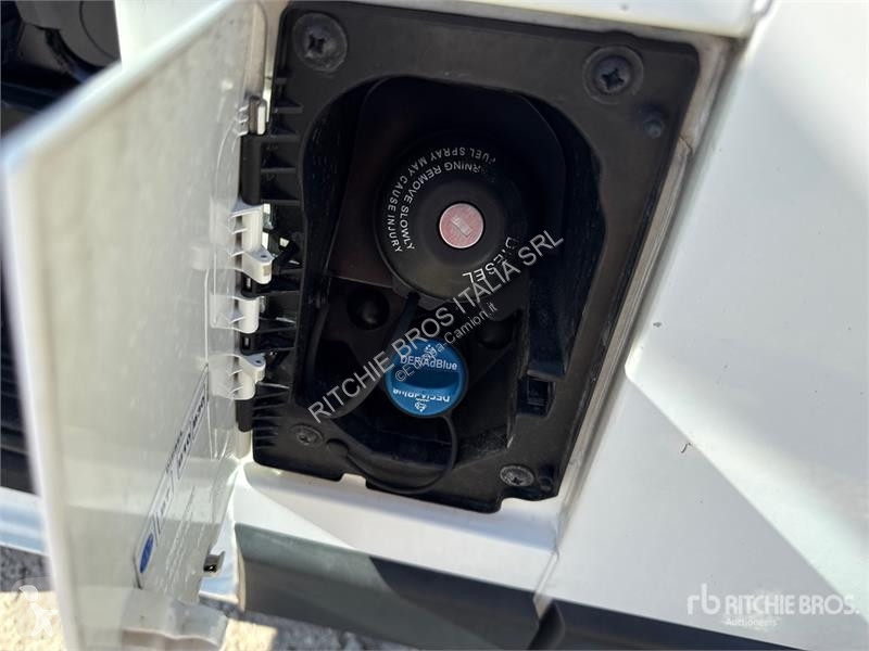 Camión Peugeot 335 L2H2 2.0 BLUEHDI 130CV Van...