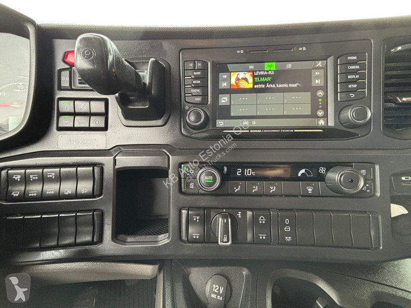 Camión Scania P 500 6x2*4 9 TON FRONT AXE /...