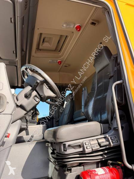 Camion Scania 490