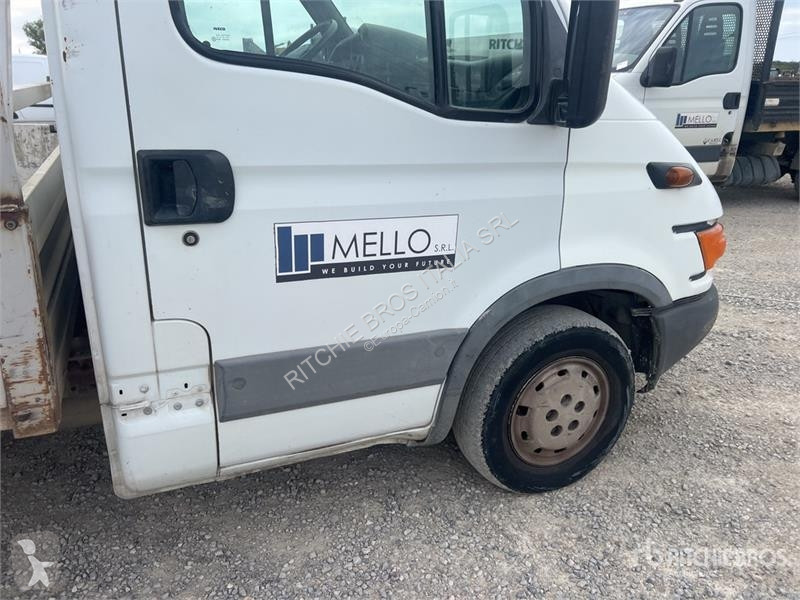 Camion Iveco 29L9 Flatbed Truck