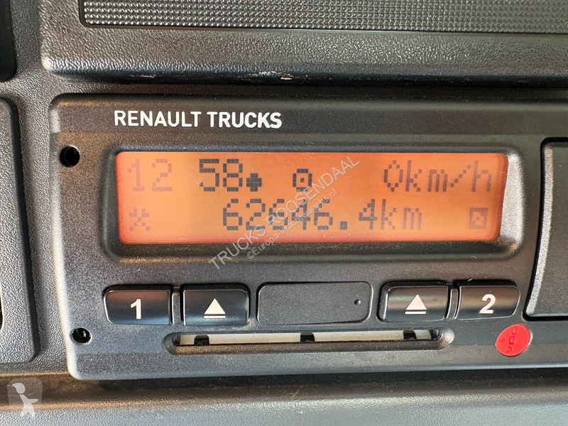 Camión Renault D 12,240 + HYAULIC RAMPS + WINCH...