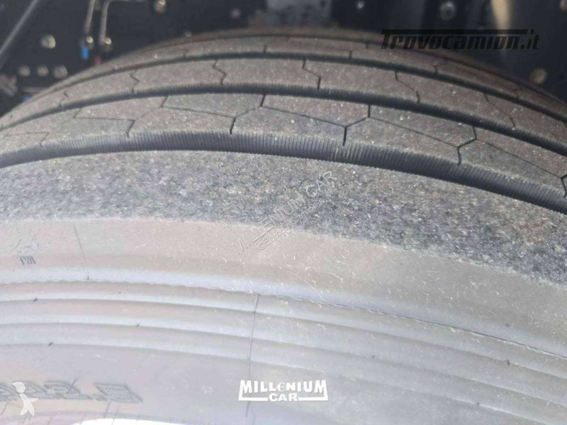Camión Iveco 180E32 (2019) CELLA 6,30 FRC 2028...