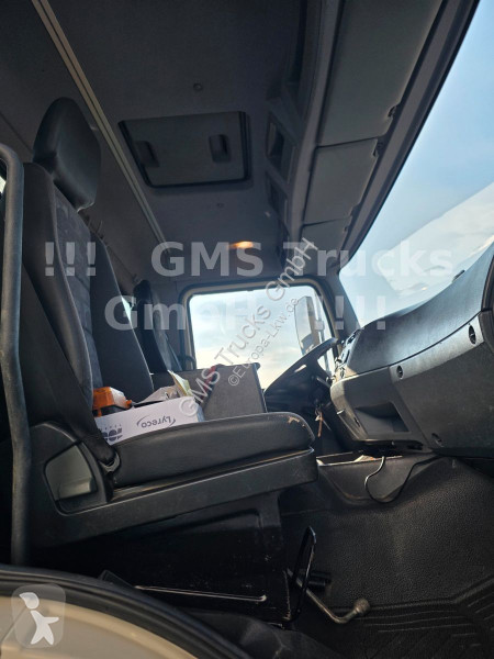 Camión Mercedes 1833 / 4X4 ALLRAD / 16m Atlas Kran
