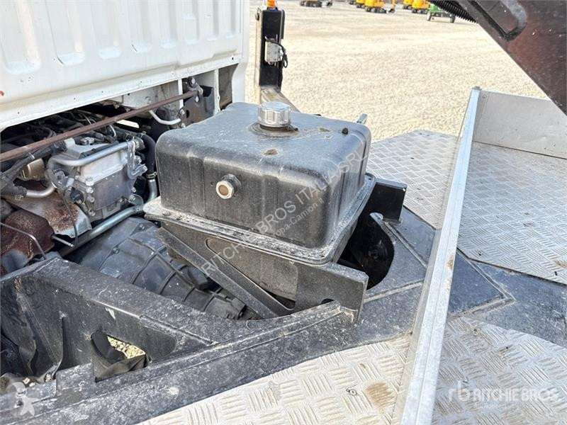 Lastbil Nissan PNT205 NHD 18.1 m on Nissan...