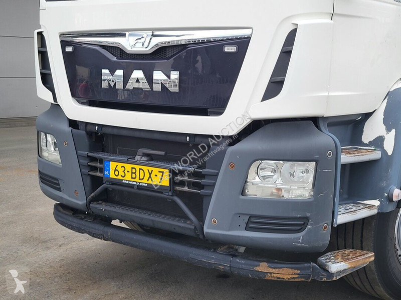 Camión MAN 28.360