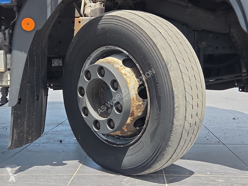 شاحنة Iveco 120E210