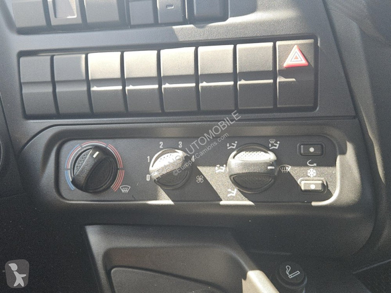 Camião Iveco 44.38 HD9