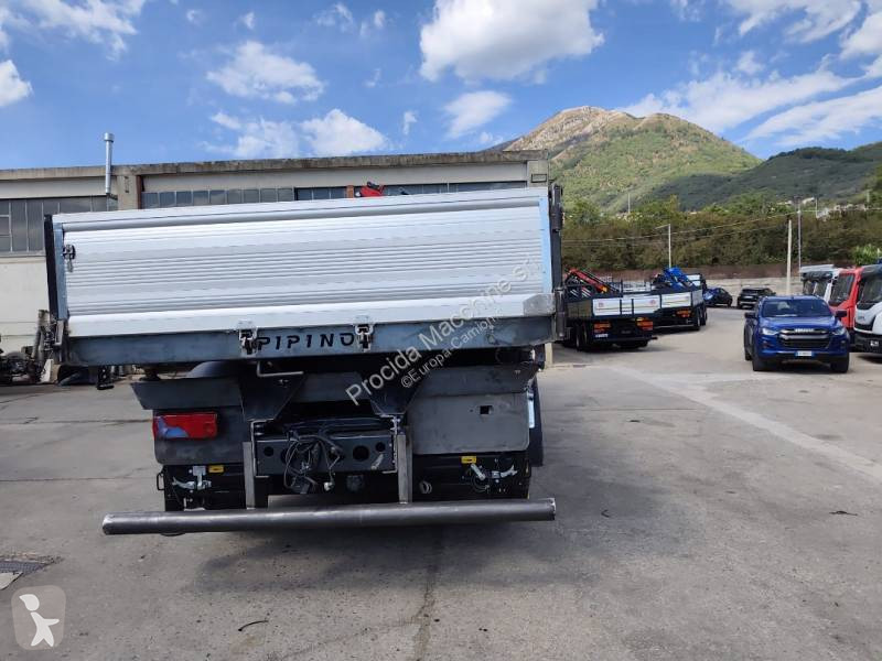Iveco AD 260 S 31 X/P truck
