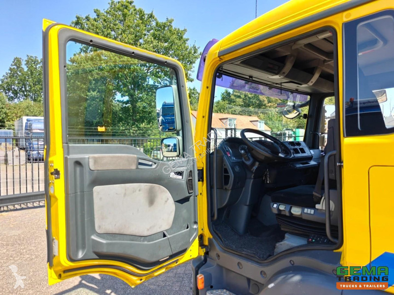Camião MAN 12.240 4x2 Double Cab (6 pers) Euro...
