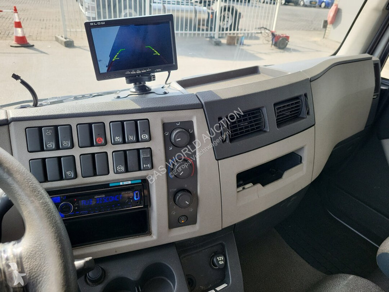Camião Volvo 280