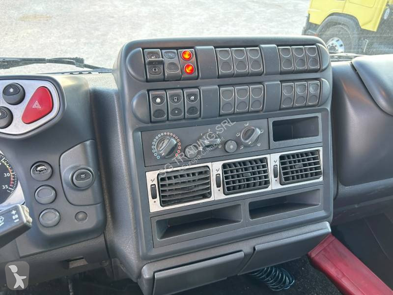 Iveco 180 E 28 truck