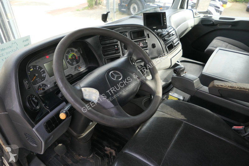 Camion Mercedes 3241
