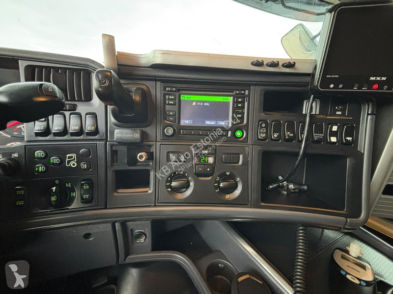 Camion Scania R 490 8x4*4 BOX =6071 mm
