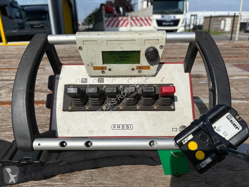 Camião Mercedes 2632 + FASSI F210--2X EXT. +...