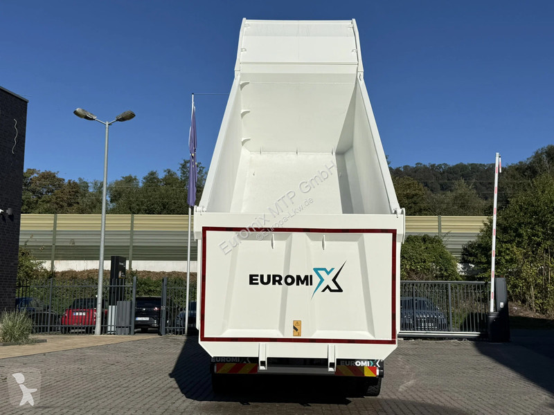Camion Volvo 500 13 500 8X4 13L Eckige Mulde...
