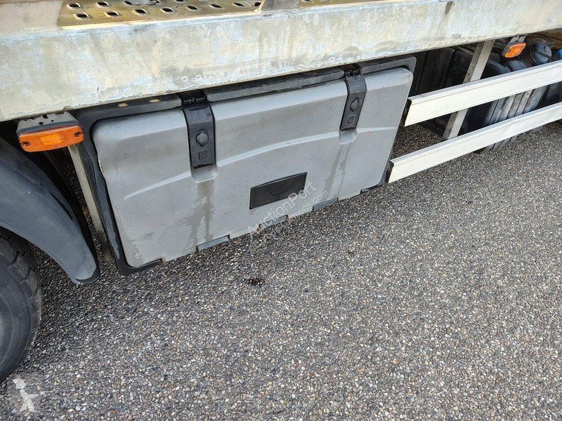 Грузовик Iveco ML120E25/P