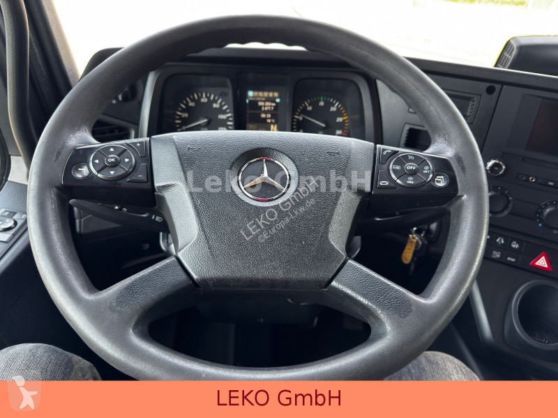 Грузовик Mercedes 1827 Mit Carrier Sp 1150