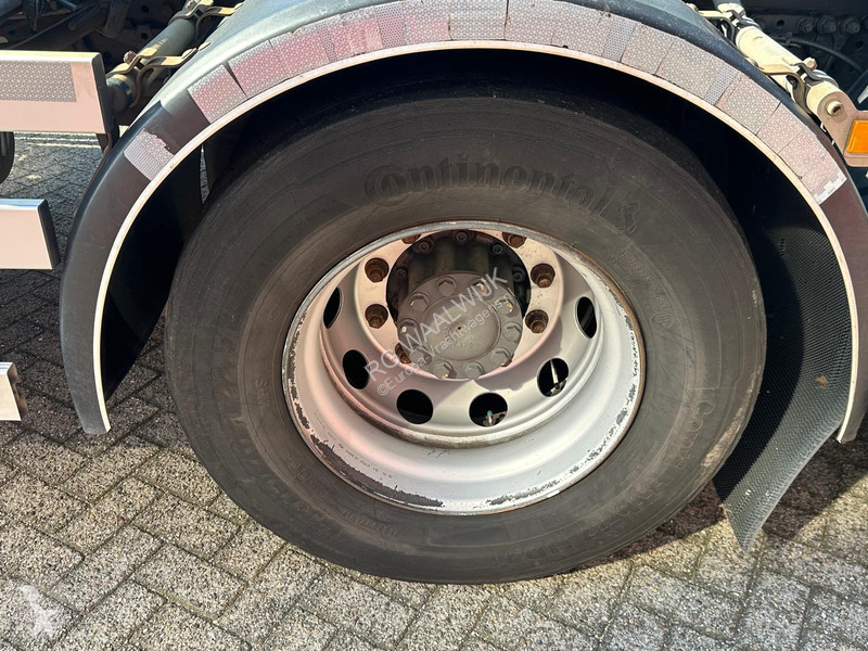 Lastbil Mercedes 2833 NL kenteken