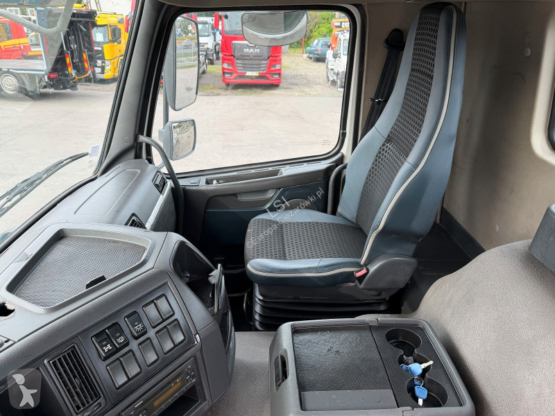 Lastbil Volvo 450 * Abrollkipper 5,30 m * 6x4...