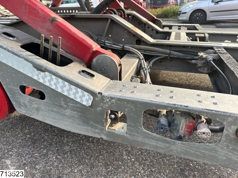 Camión Volvo 460 EURO 6, Kässbohrer, Combi,...