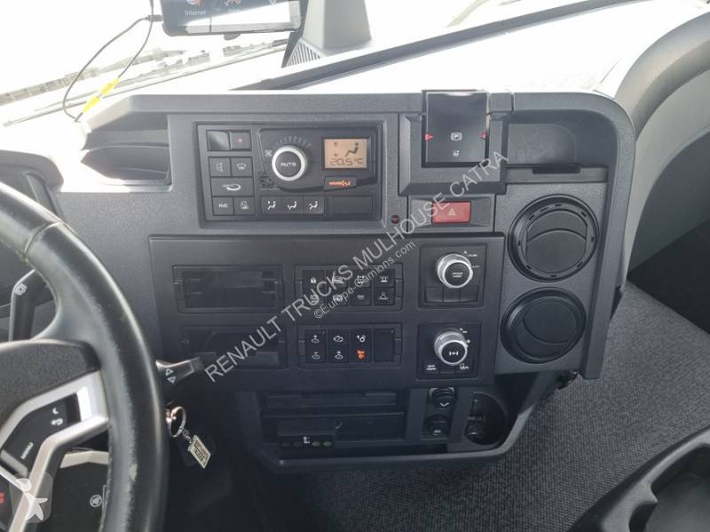 Camión Renault 440.26 DTI 13