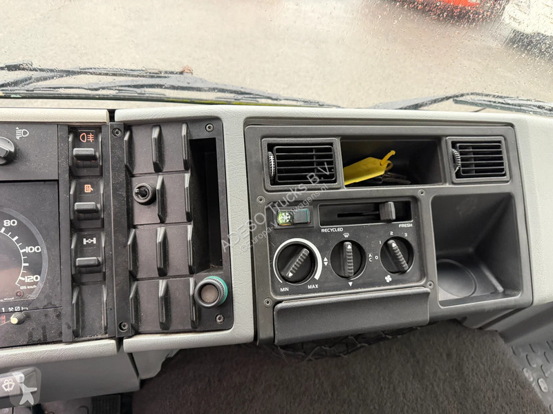Camión Volvo FL 608 Lier, oprijplaten