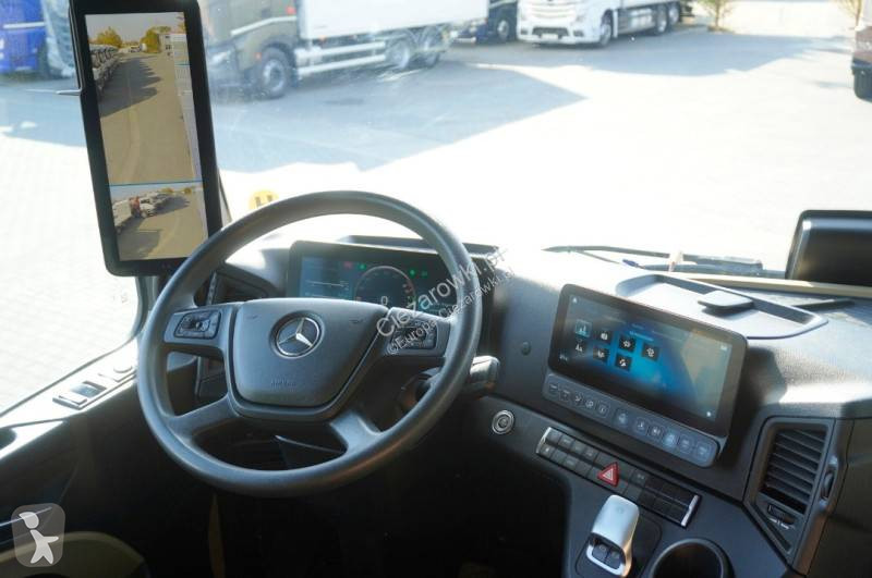 Mercedes 2542 truck