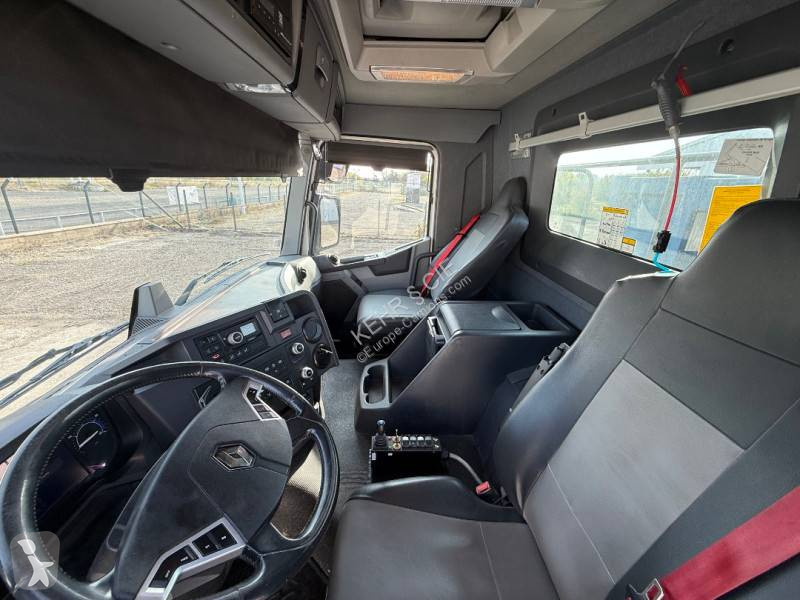 Vrachtwagen Renault 380.26 DTI 11