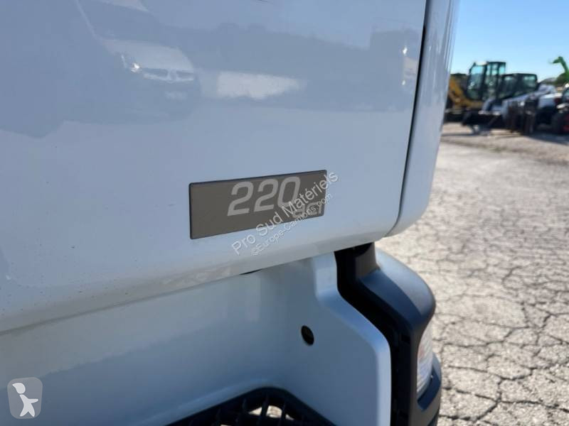 Renault 220 DCI truck