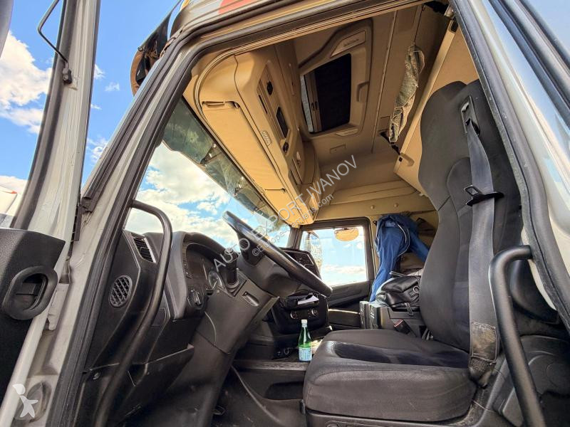 Iveco 570 truck