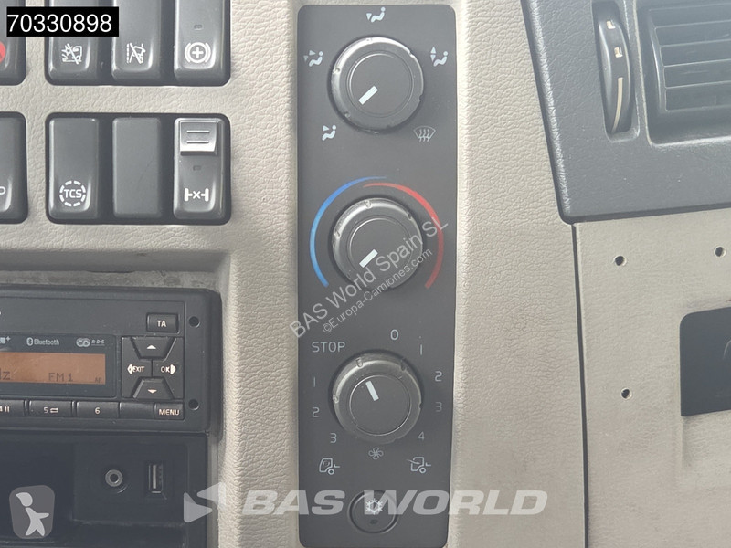 Volvo 320 4X2 20.5 Tonelades 1500kg plataforma...
