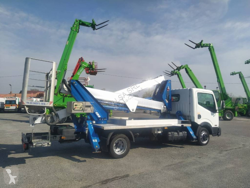 Nissan HX195 truck