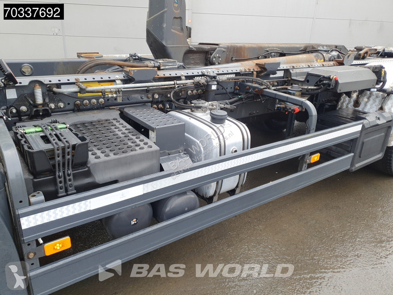 Volvo 460 6X2 Meiller RS26 67K containersystem...