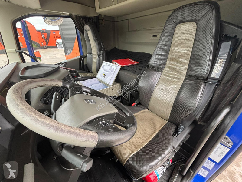 Kamion Volvo 540 8x4 RETARDER / TANDEM AXLE...