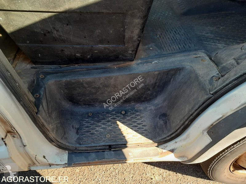 Iveco DAILY C35-11 truck