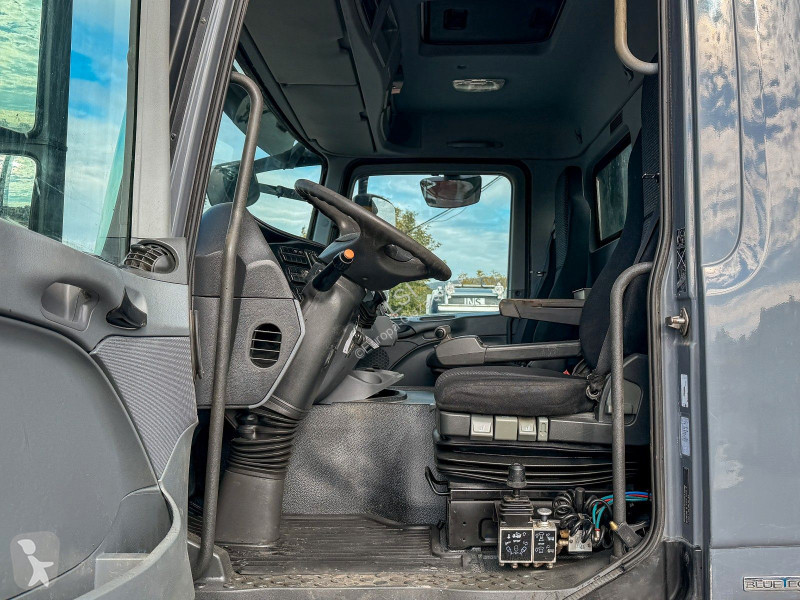 Kamion Mercedes ACTROS * KIPPER 4,80 + KRAN / 6x4