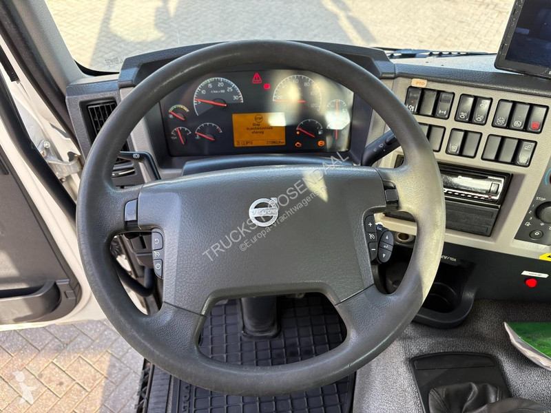 Volvo 320 + HIAB 166 ES -3---3X EXT. +...