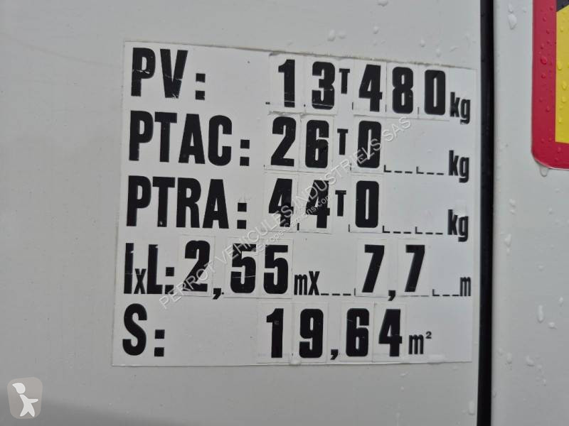 شاحنة Renault 440.26 DTI 13